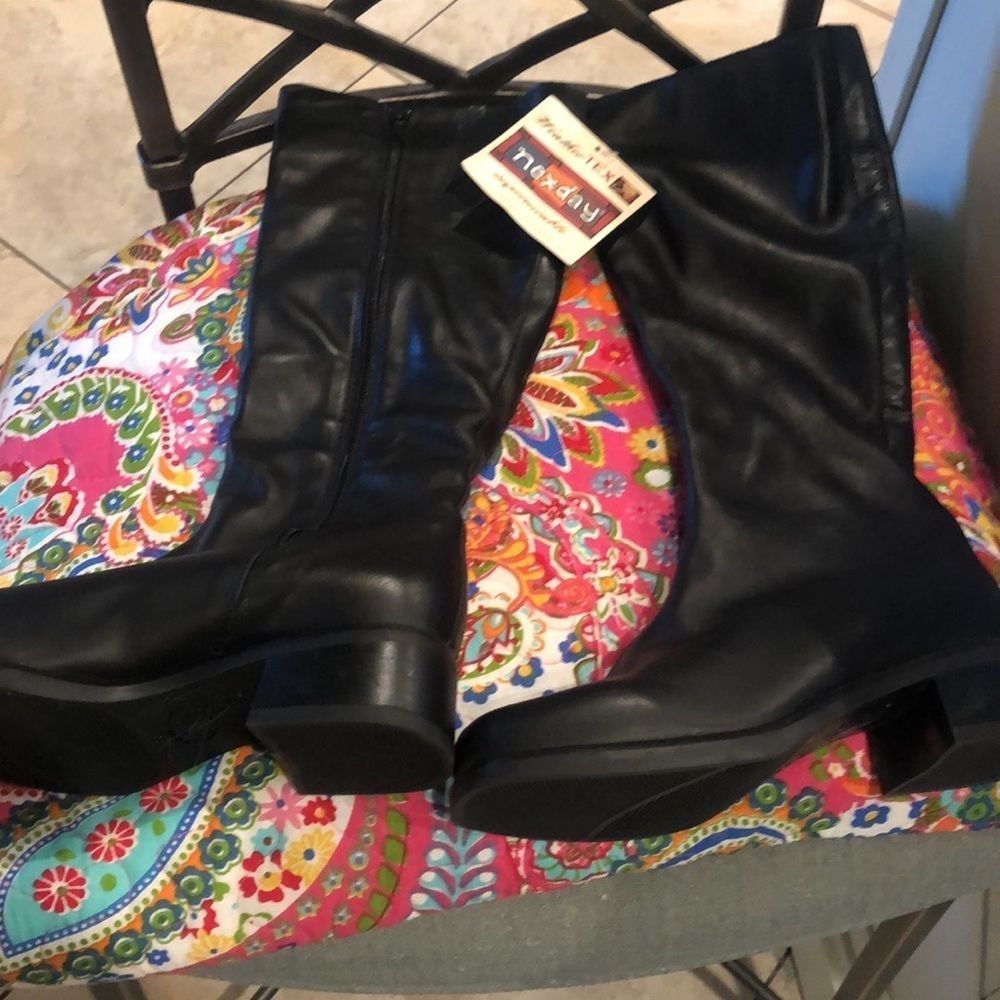 WEATHERTEK waterproof Sz 7 black boots NWT - Picture 4 of 15